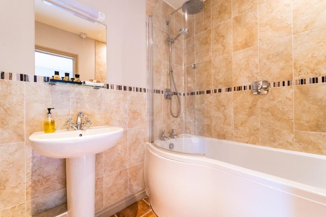 Bed and Breakfast The Honingham Buck Экстерьер фото